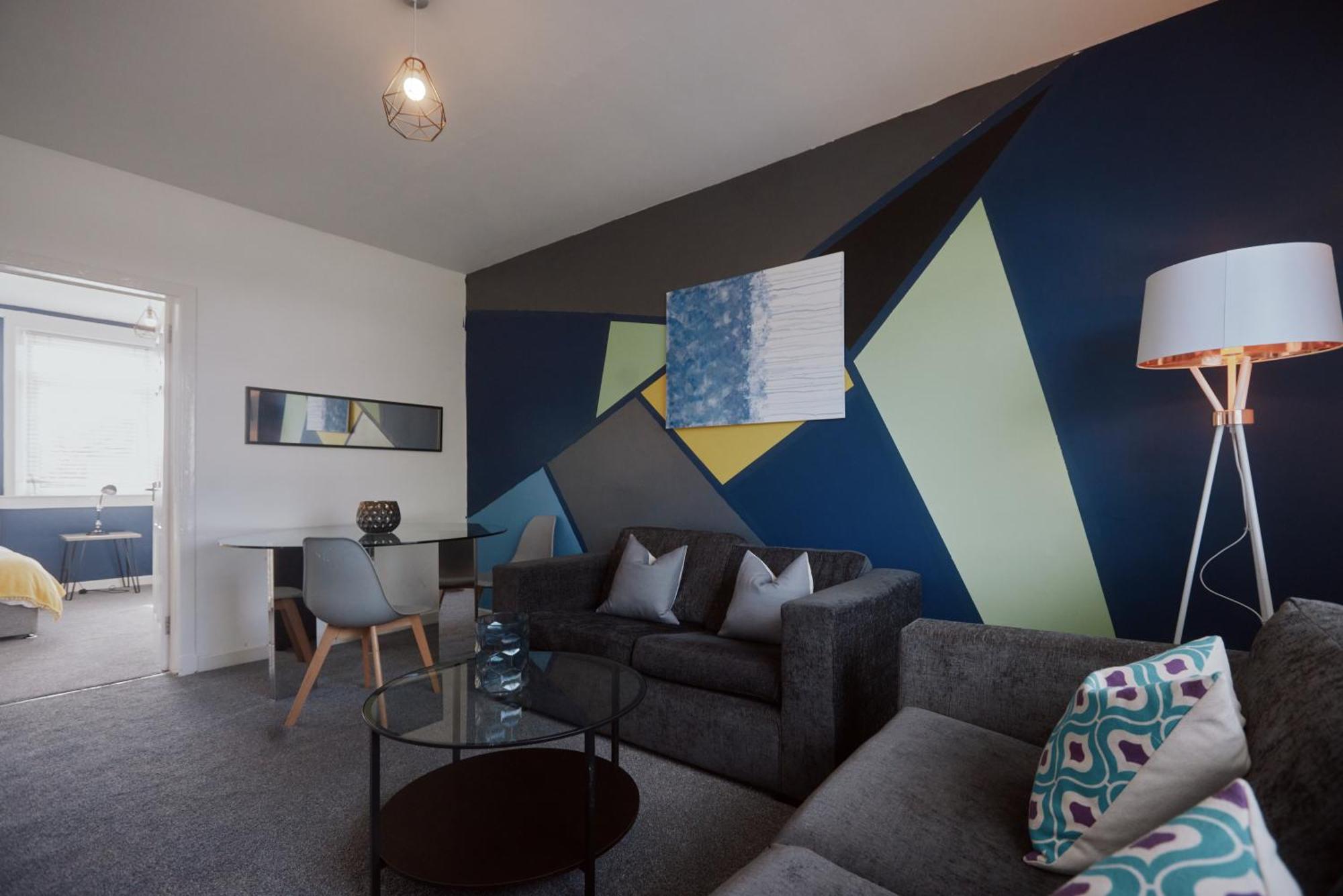 Modern And Vibrantly Designed Apartment Motherwell Exterior foto